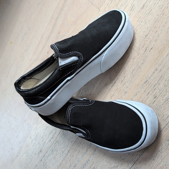 Vans Platform Black Slip-Ons Women's 5 - Picture 1 of 9